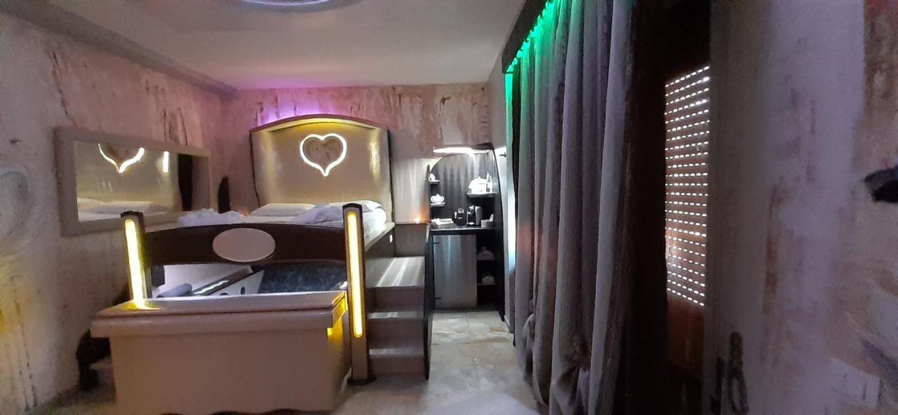Spa B&B Roma D'Autore Il Nido D'Amore Cameră foto